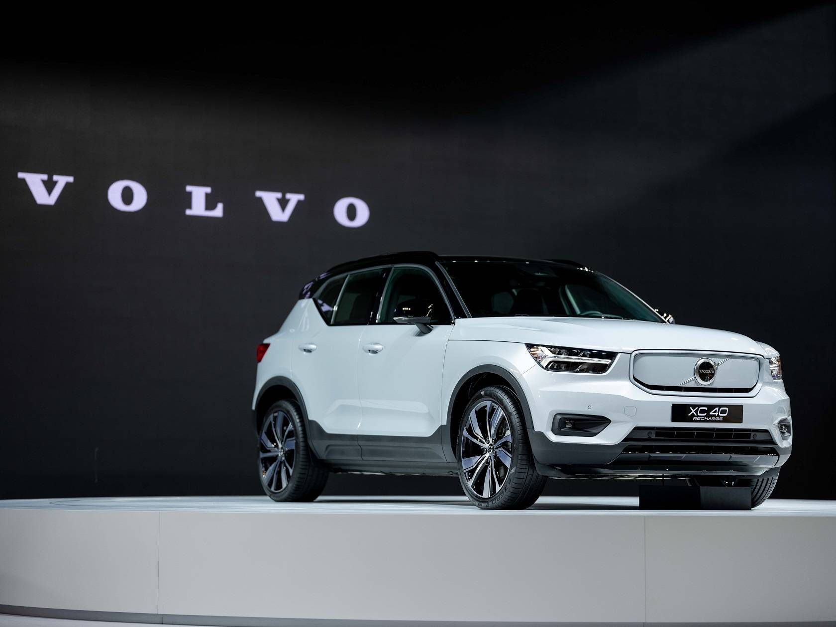 Volvo XC40 Recharge 2026: Avaliação Completa - Segurança e Performance